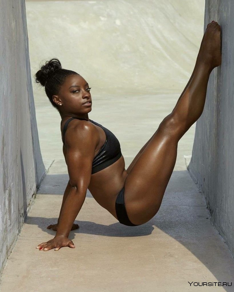 Black girl with naked dunk
