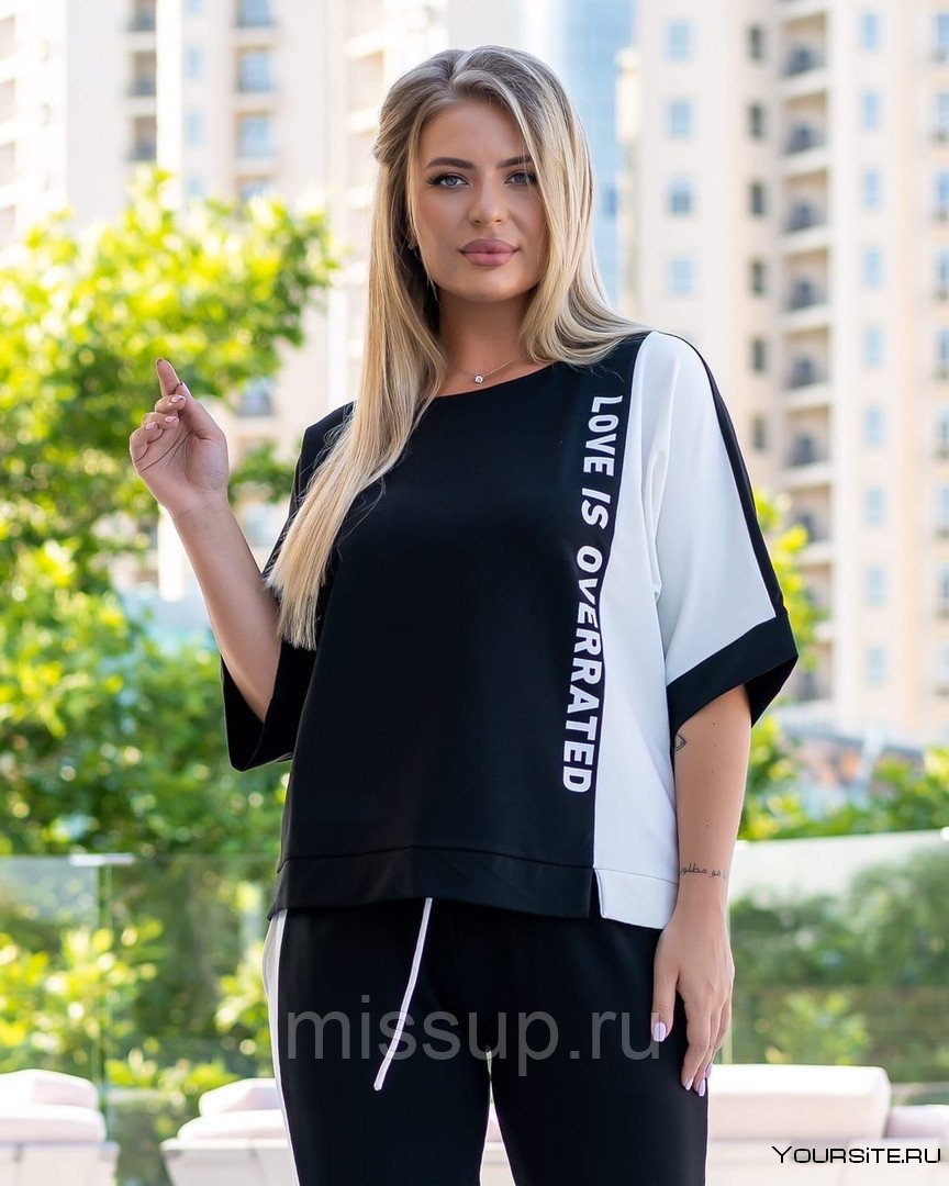 Nike Sacai women
