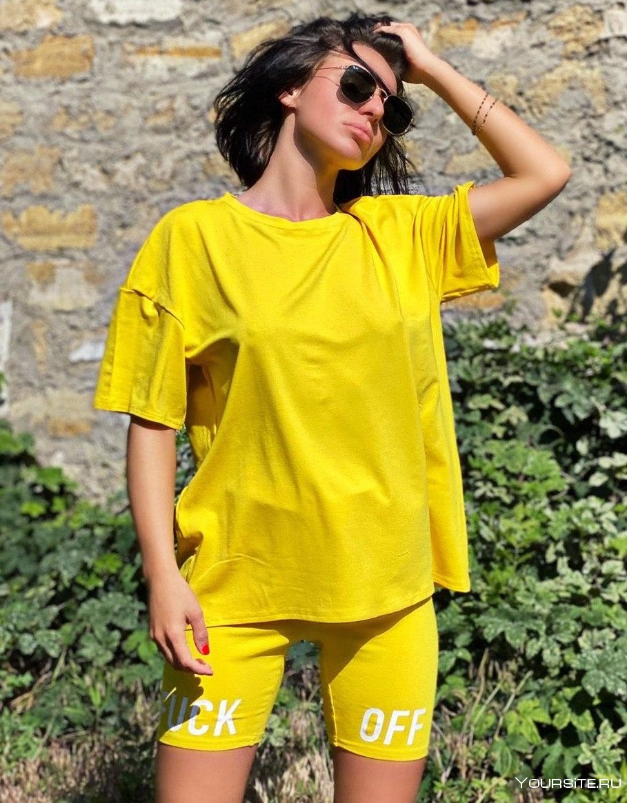 Велосипедки с футболкой оверсайз