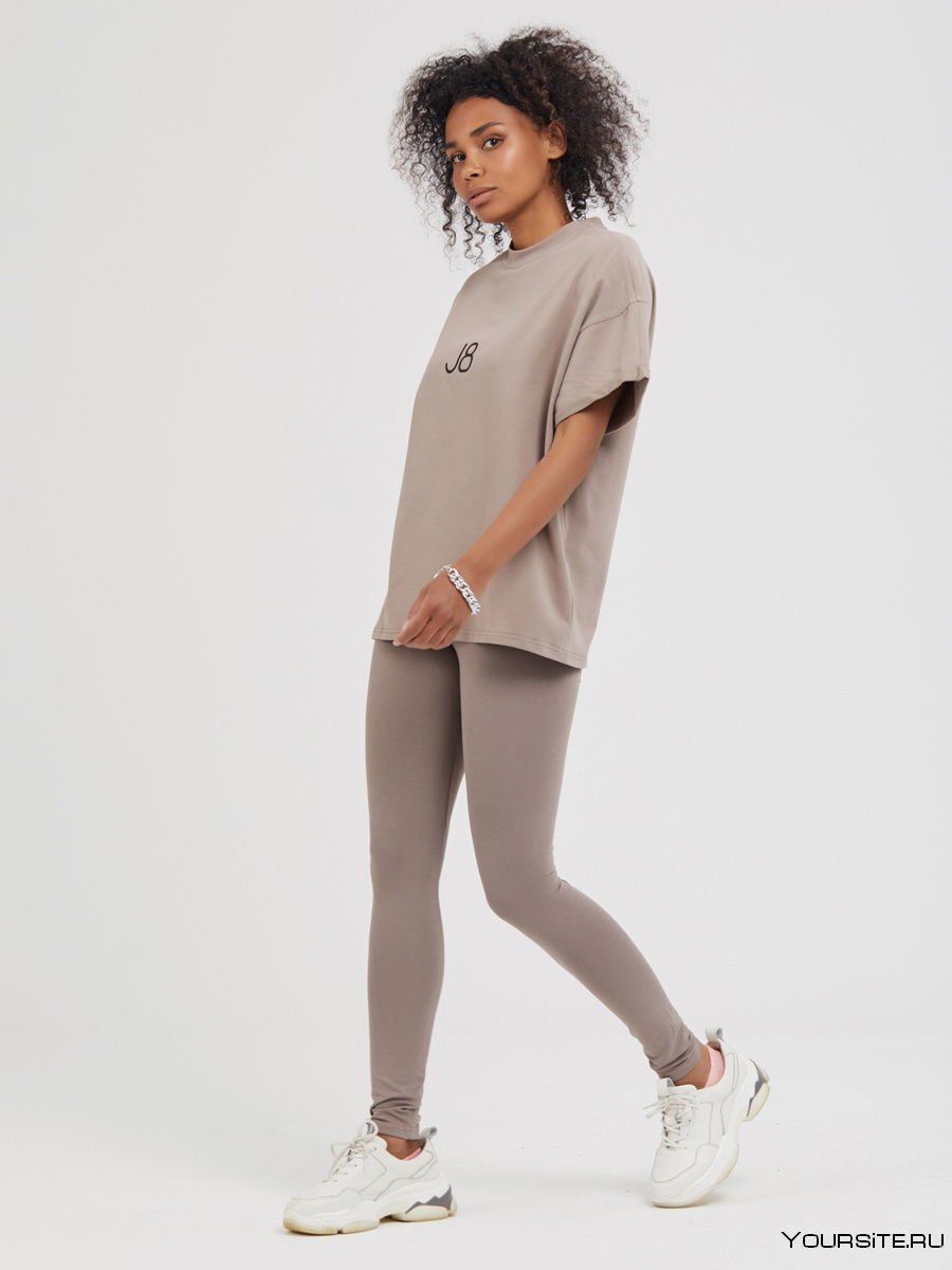 Велосипедки с широкой футболкой