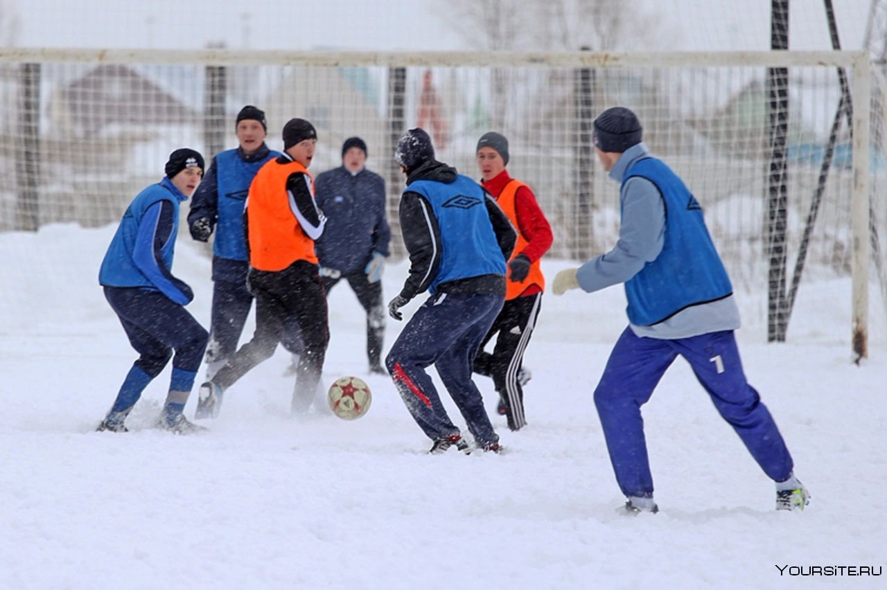 Фото зимний футбол