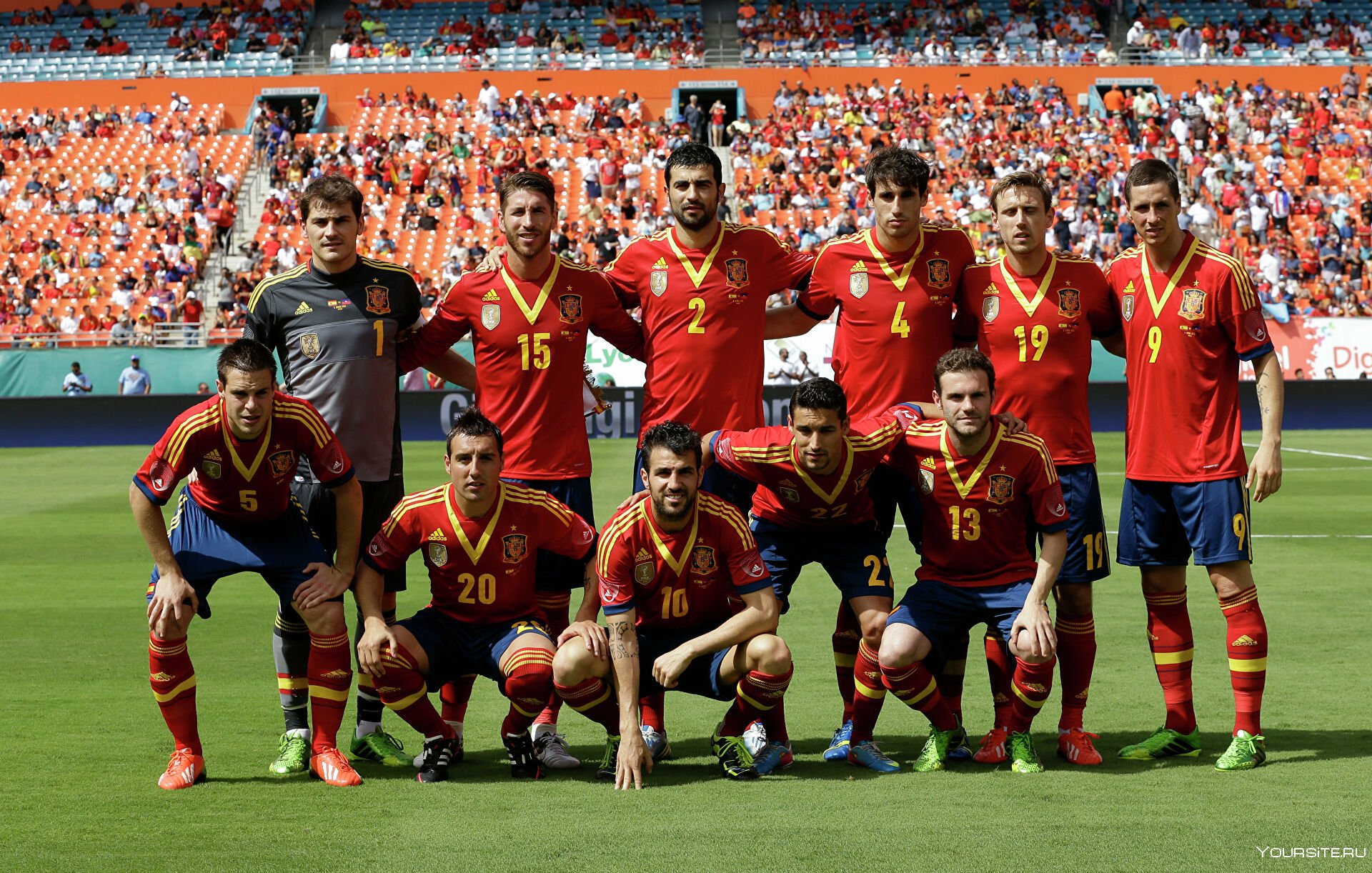 Футболисты испании