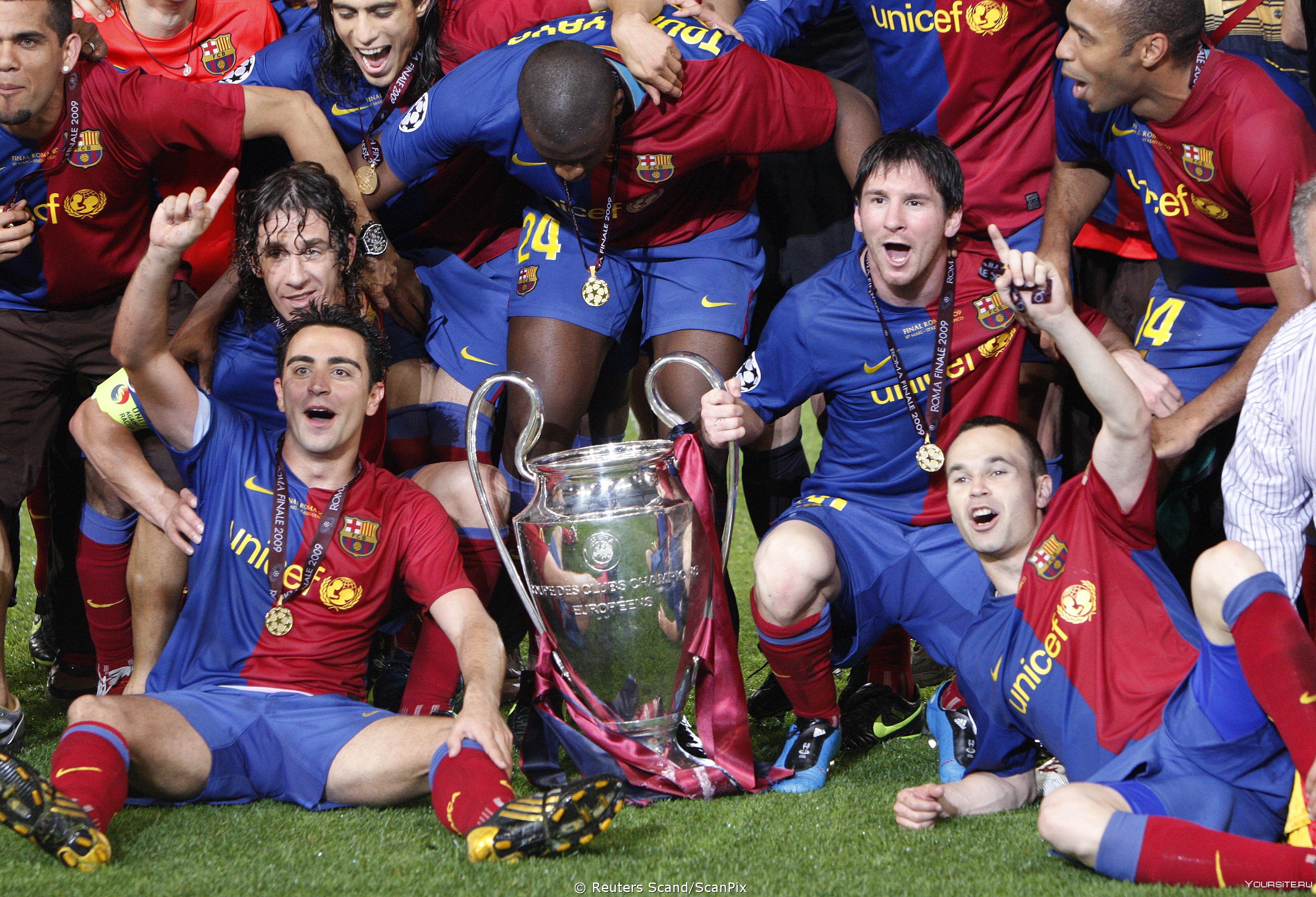Сильные команды по футболу. Барселона 2009 ЛЧ. Барселона победитель ЛЧ 2006. Команда Барселона 2008. Барселона команда 2009.