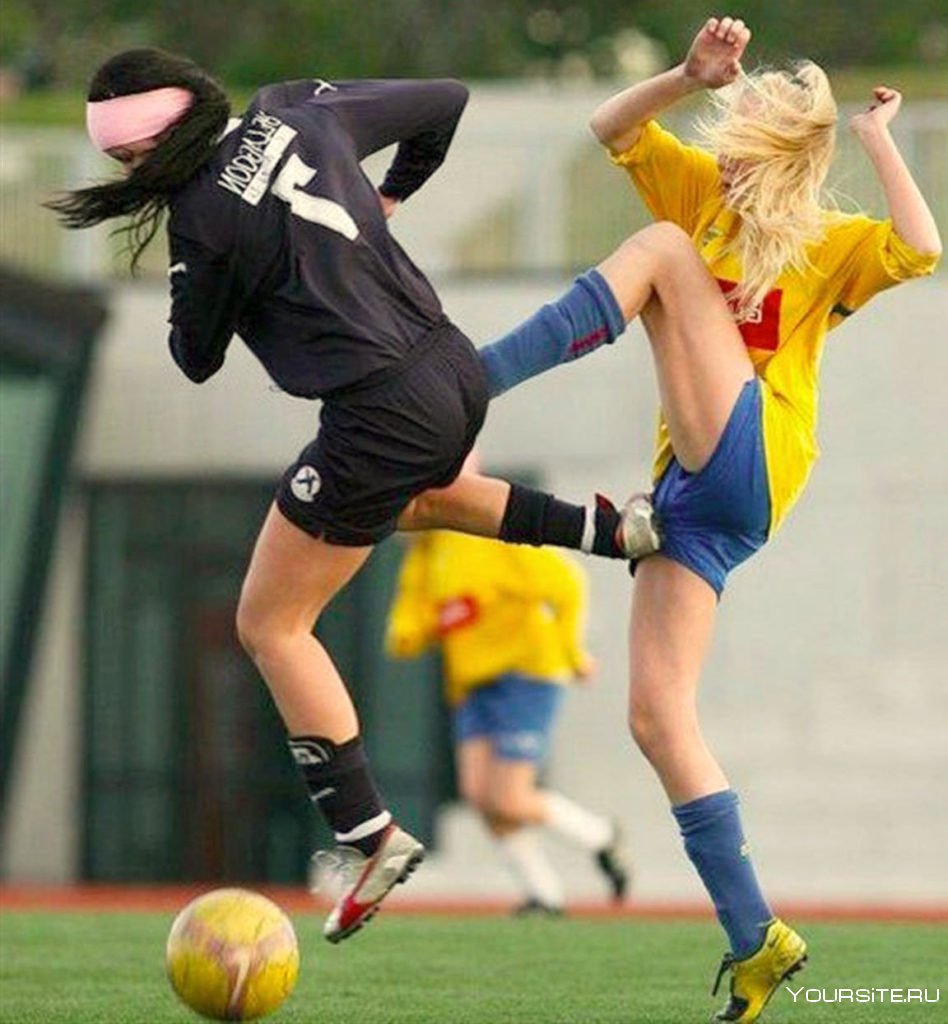 Женский футбол смешные моменты