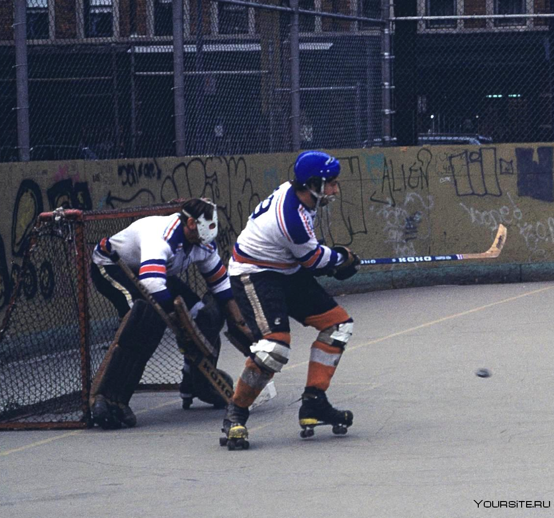 Уличные хоккейные игры
