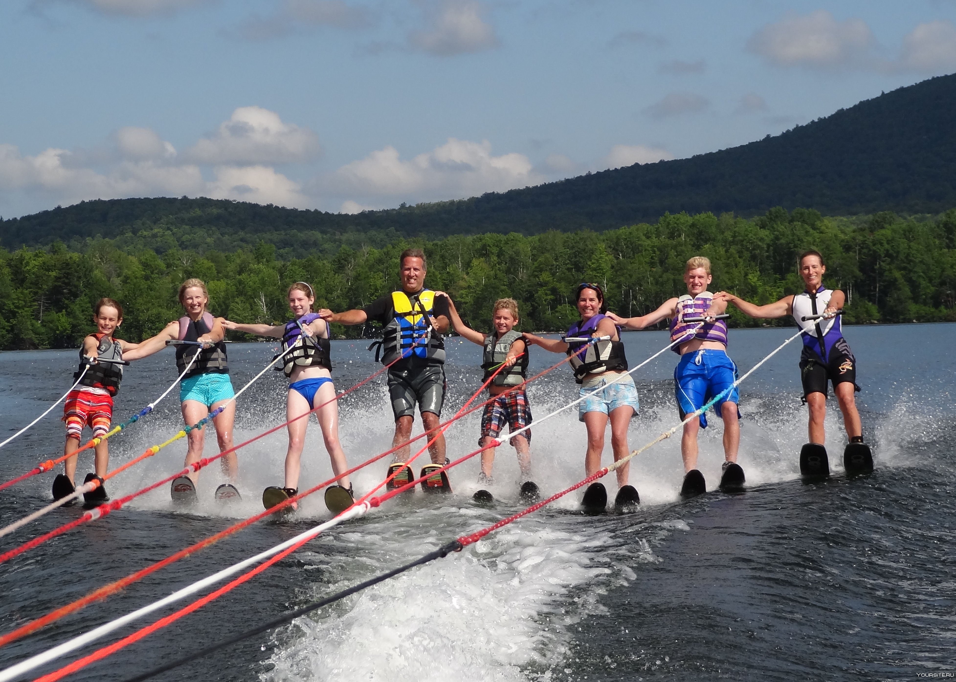Do water sports. Водный спорт. Водные лыжи. Водные лыжи вид спорта. Летний спорт.