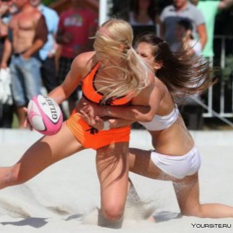 Женский пляжный футбол
