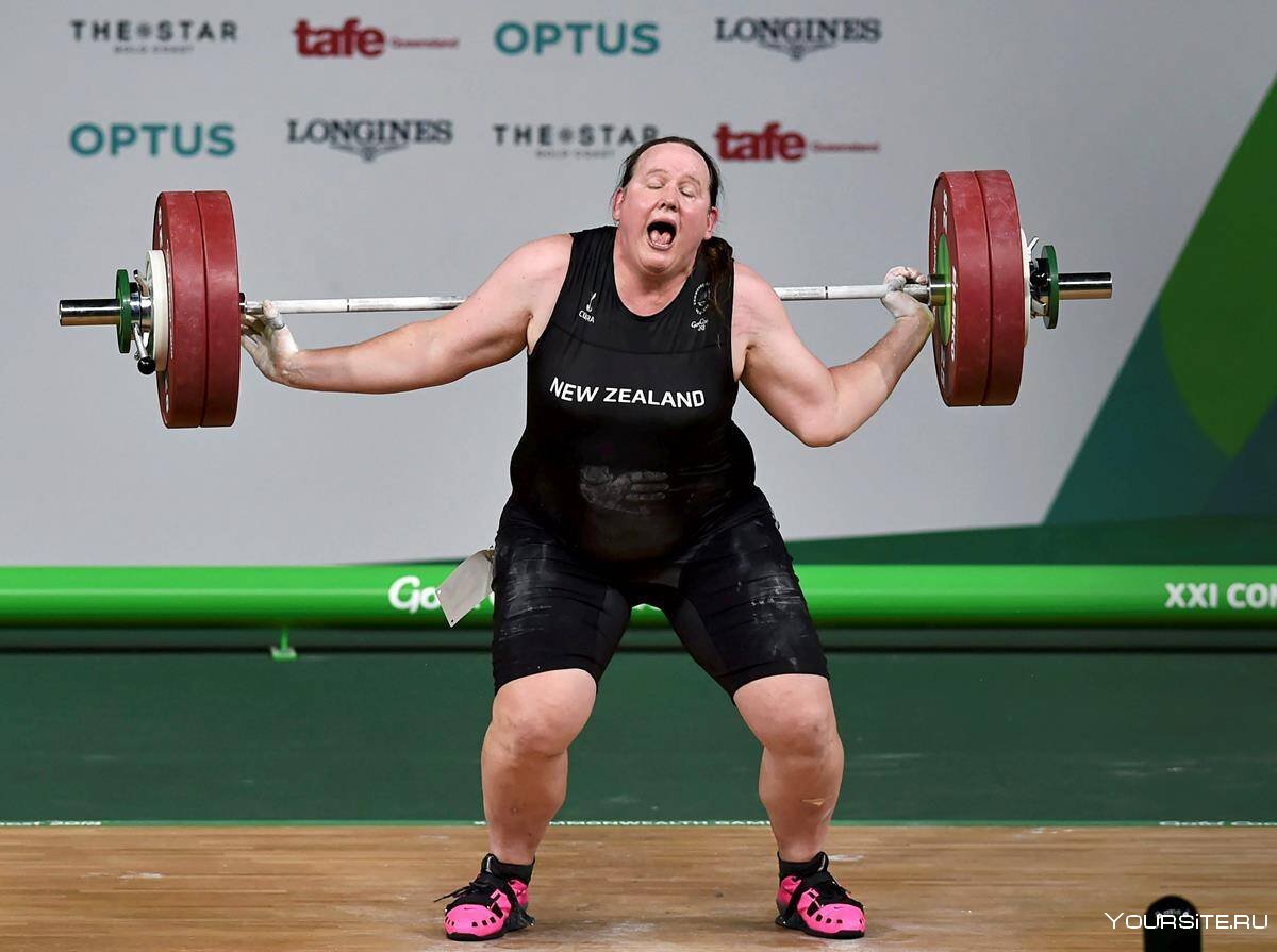 Тяжелоатлетка-трансгендер из новой Зеландии Лорел Хаббард