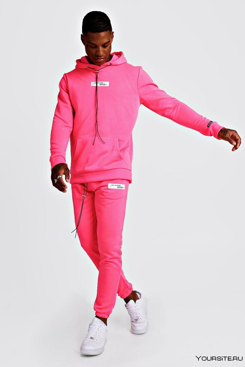 Розовый спортивный костюм Nike мужской