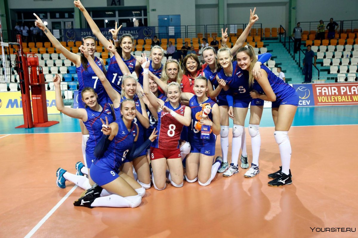 Женская сборная России по волейболу тренер