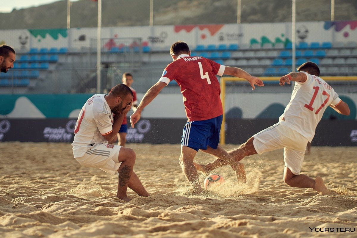 Форма волонтера чемпионата мира по пляжному футболу