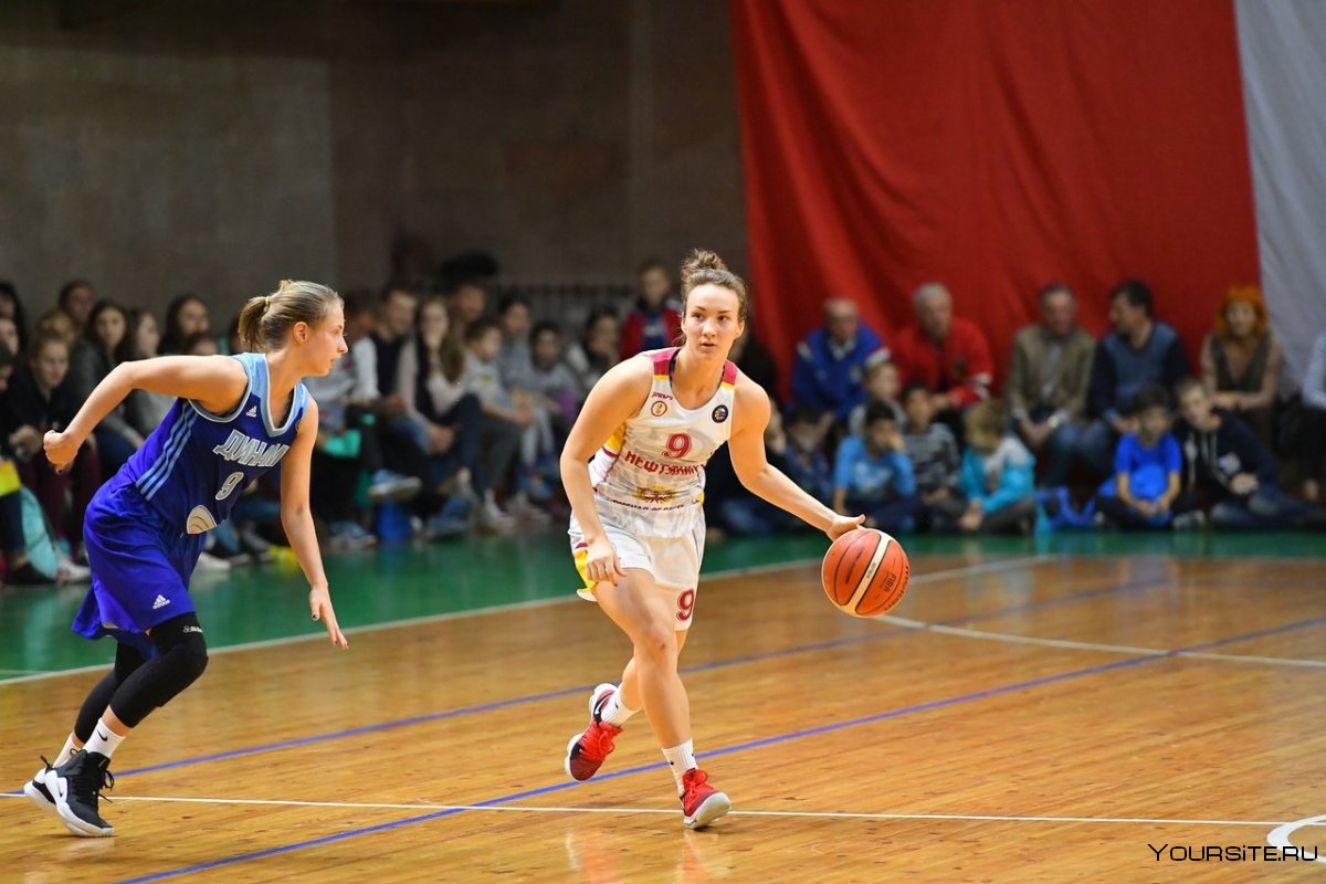Баскетбольная команда Нефтяник Омск жен