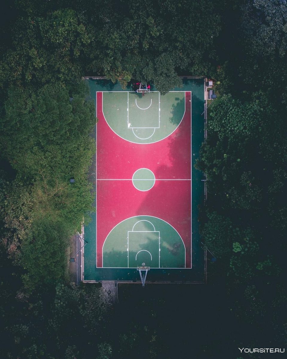 Баскетбольная площадка Ялова