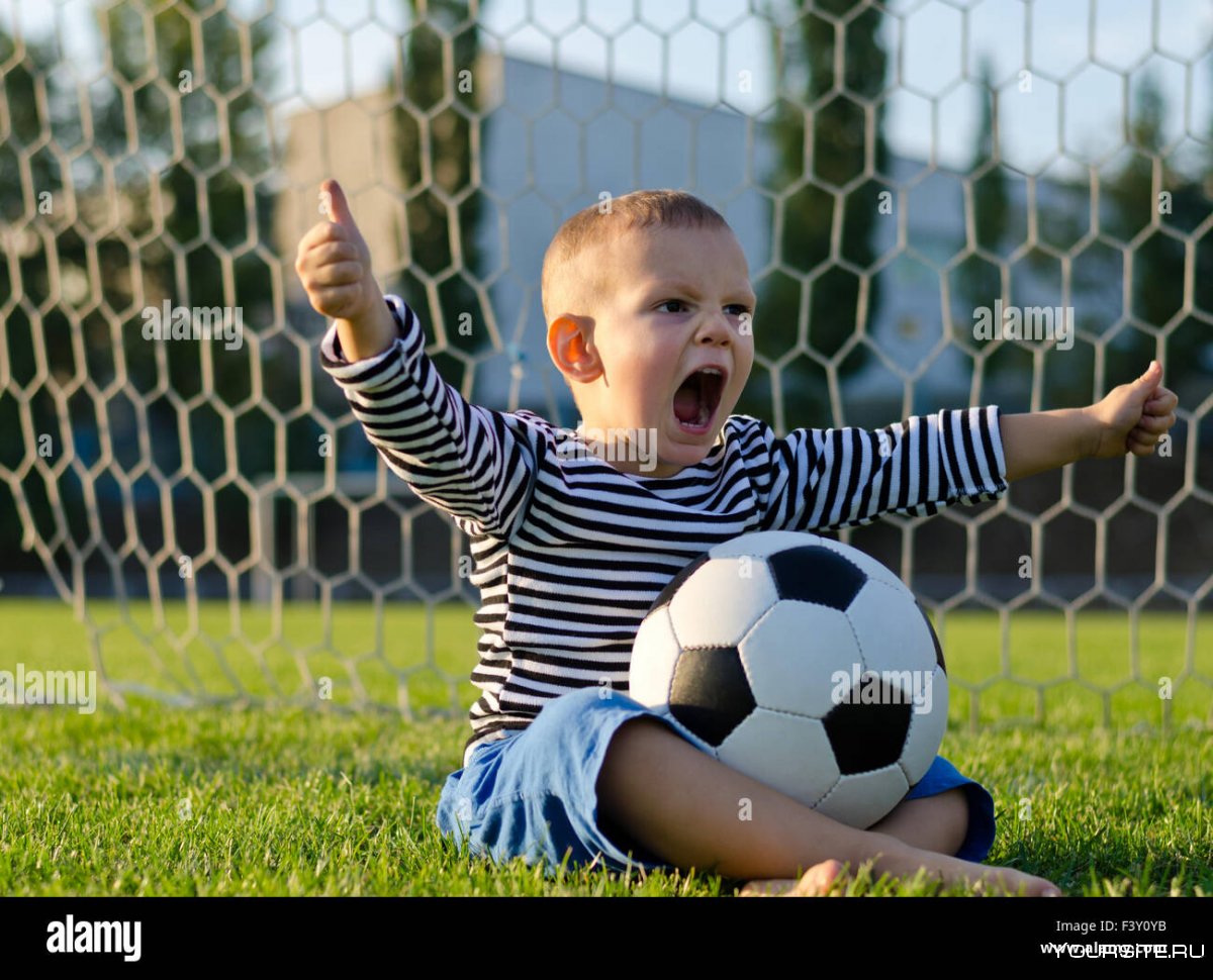 Ребенок вратарь футбол