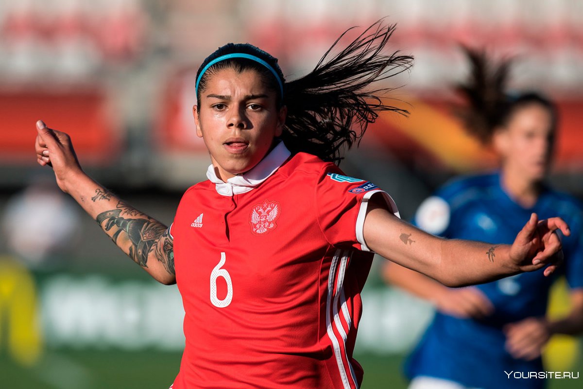 Надя Карпова