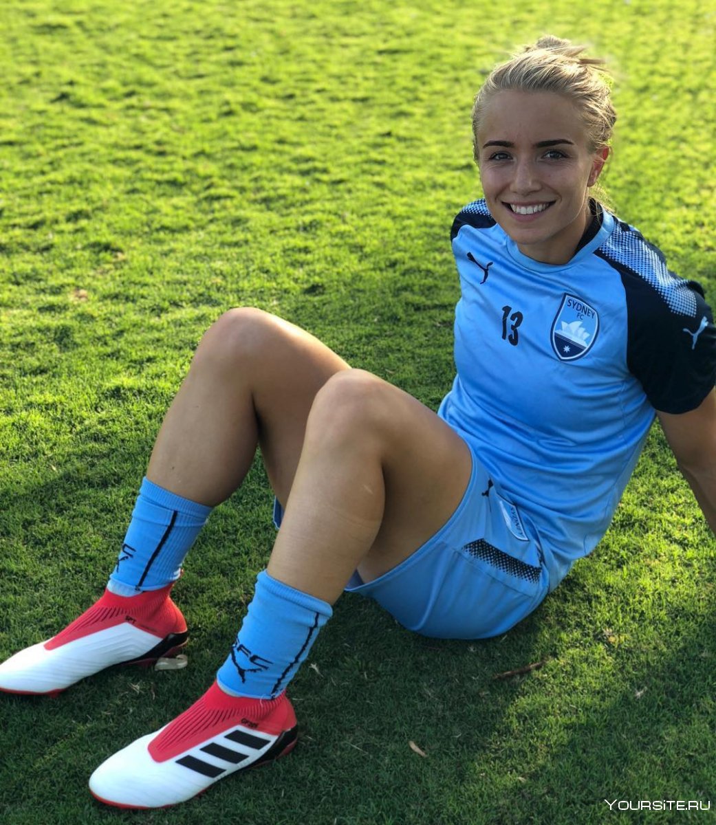 Вероника Куропаткина футболистка