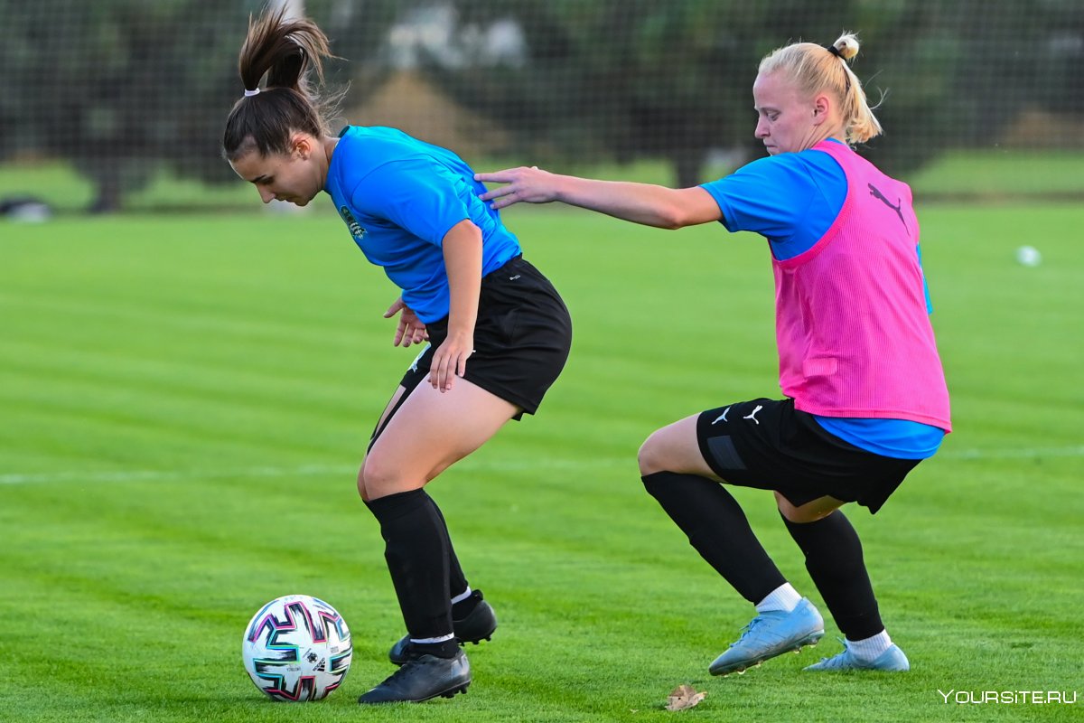 Анастасия Акимова футболистка