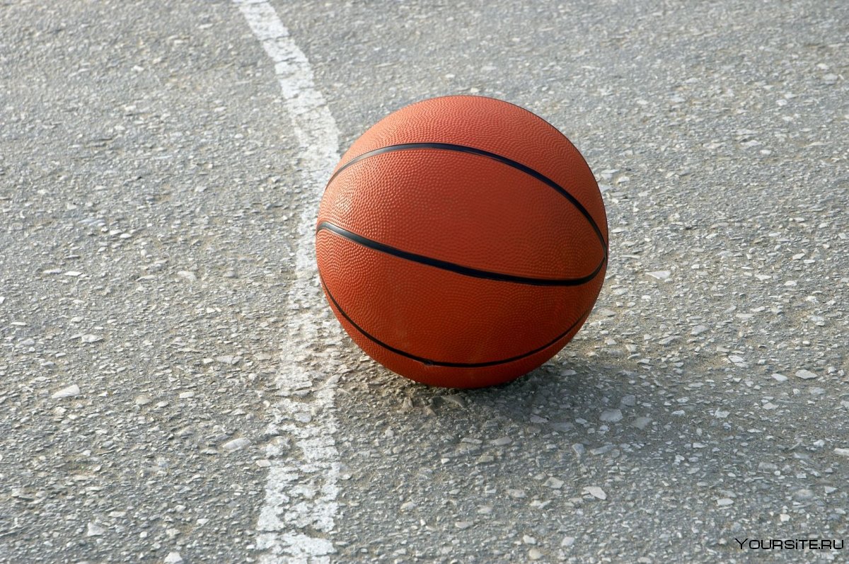 Баскетбольная площадка в парке Победы Ставрополь