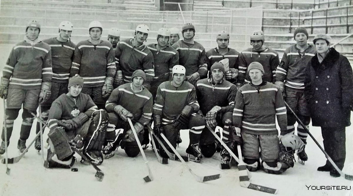 Старые хоккейные команды