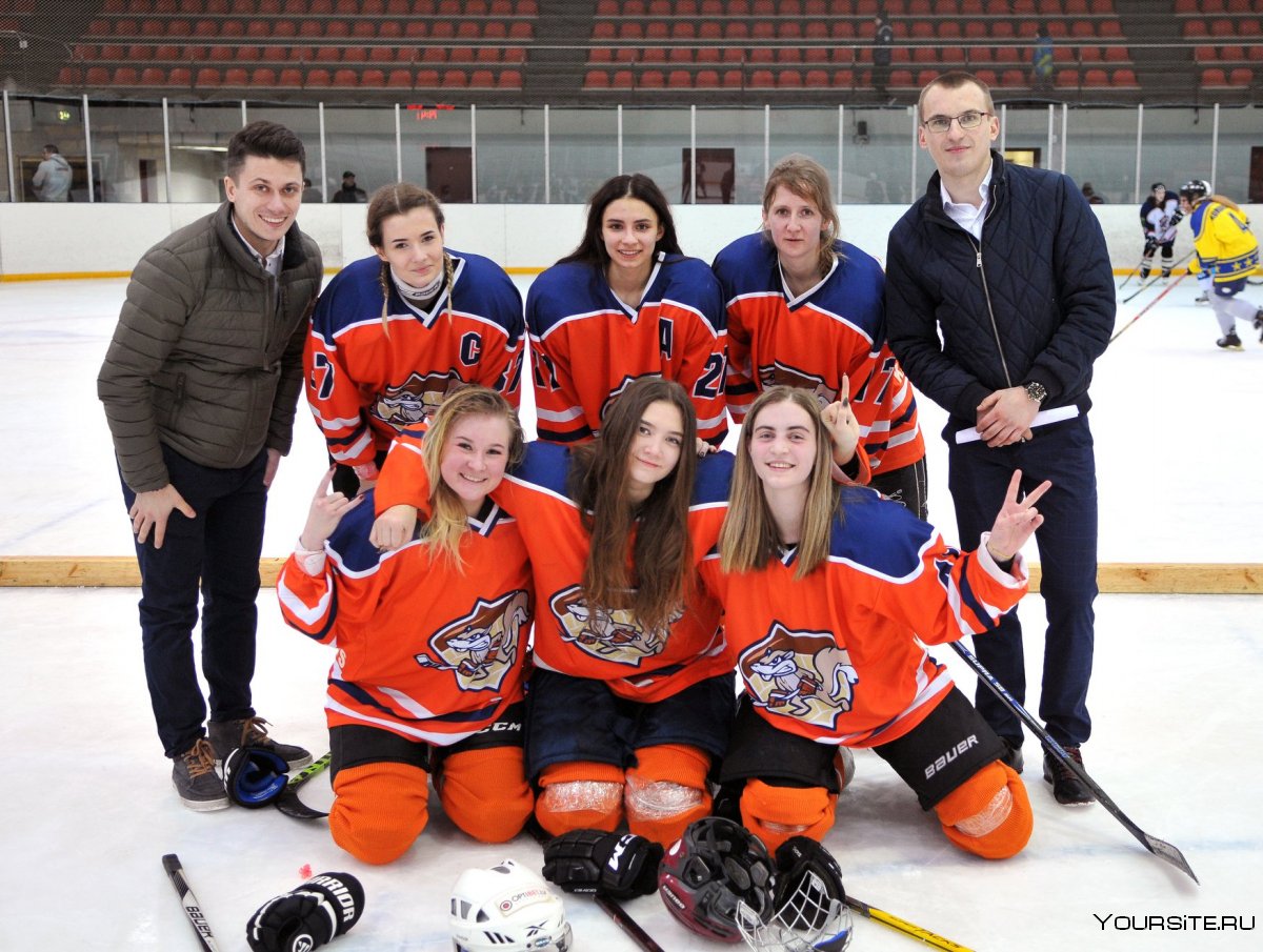 Женская Молодёжная сборная России по хоккею с шайбои