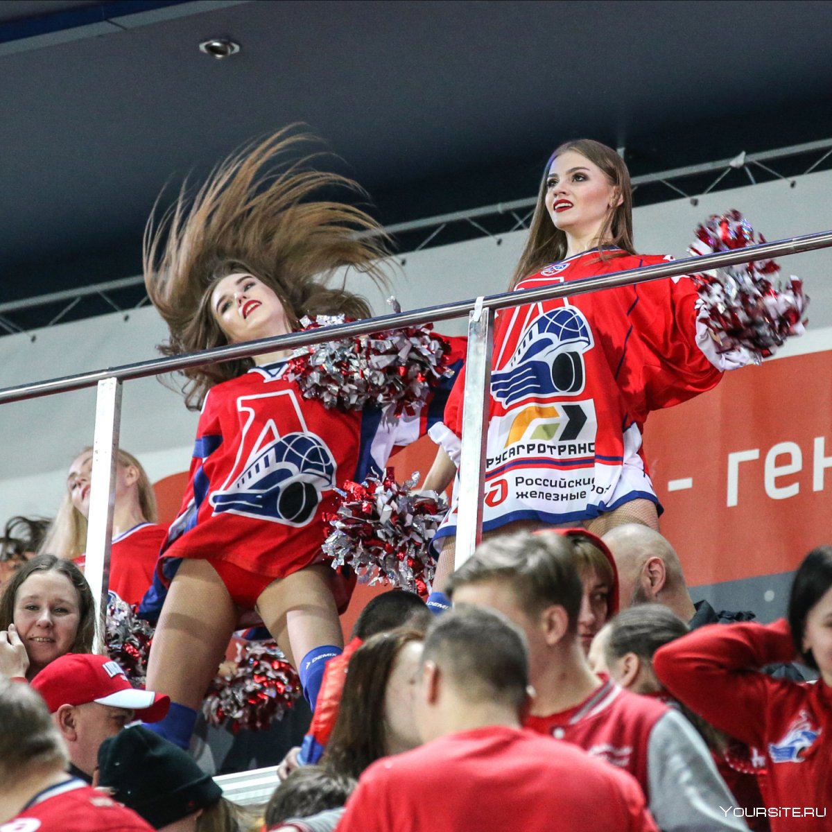Женской сборной России по хоккею