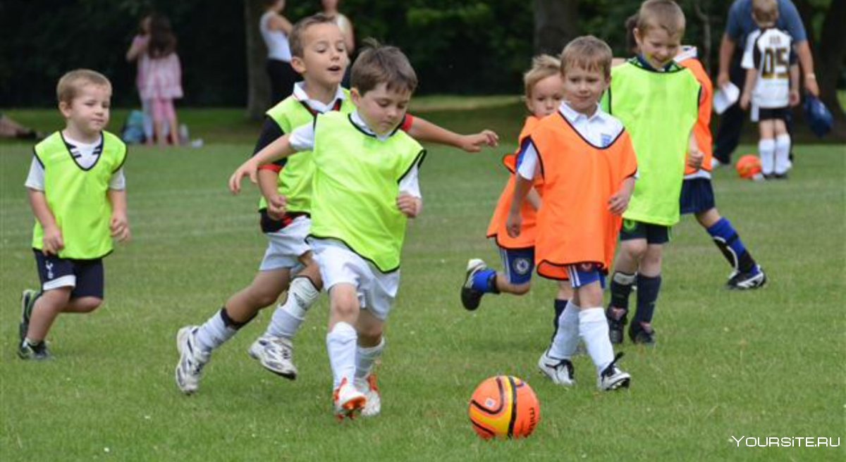Детям о футболе в детском саду