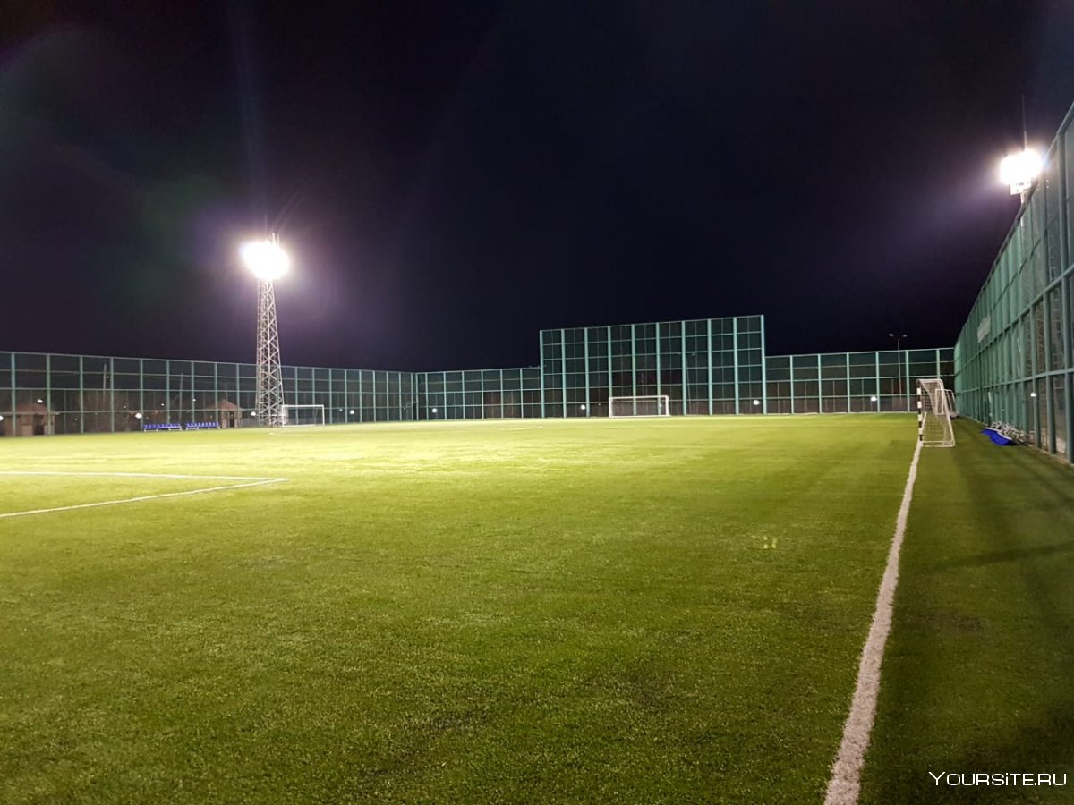 Футбол поле