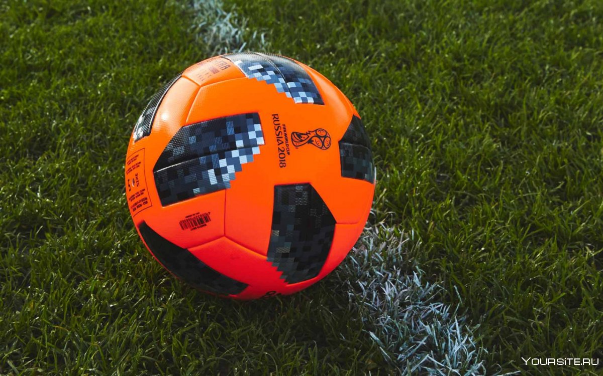 Футбольные мячи ФИФА адидас 2018 оранжевый