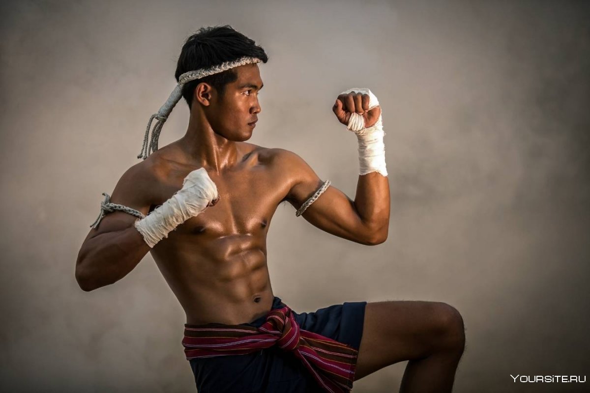 Тайский боксер