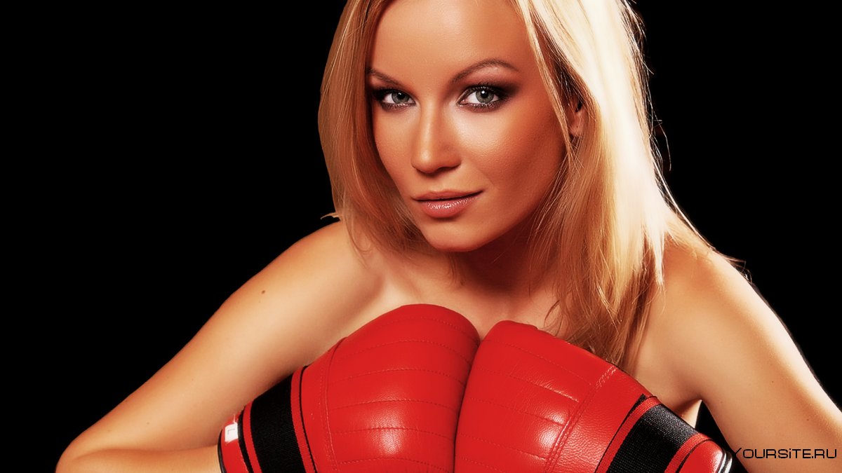 Украинская боксерша Наталья Андрияш