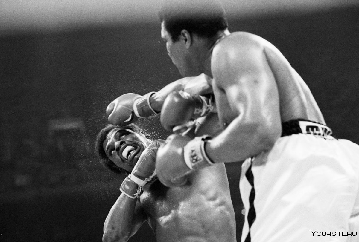 Muhammad Ali punching