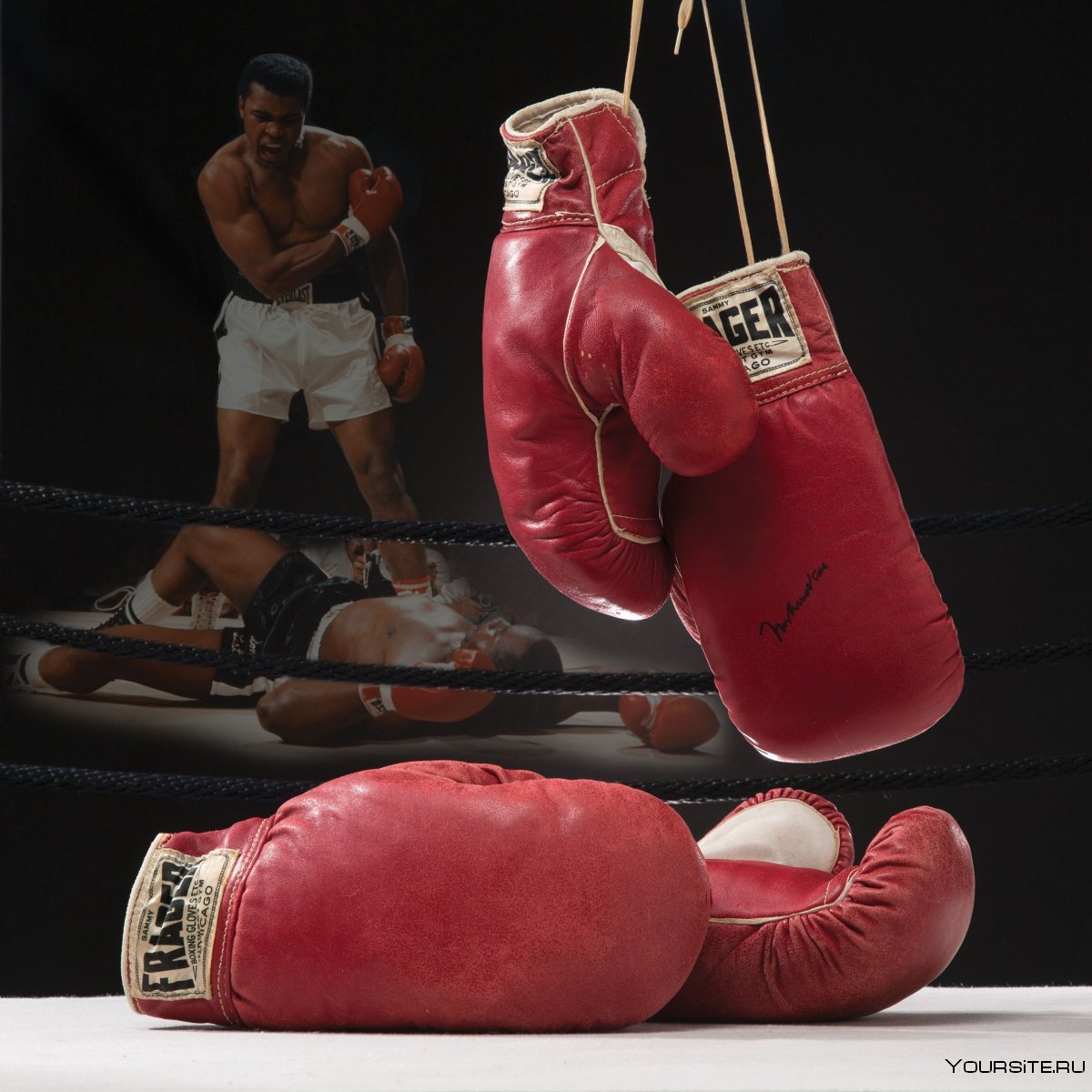 Боксерские перчатки Мухаммеда Али