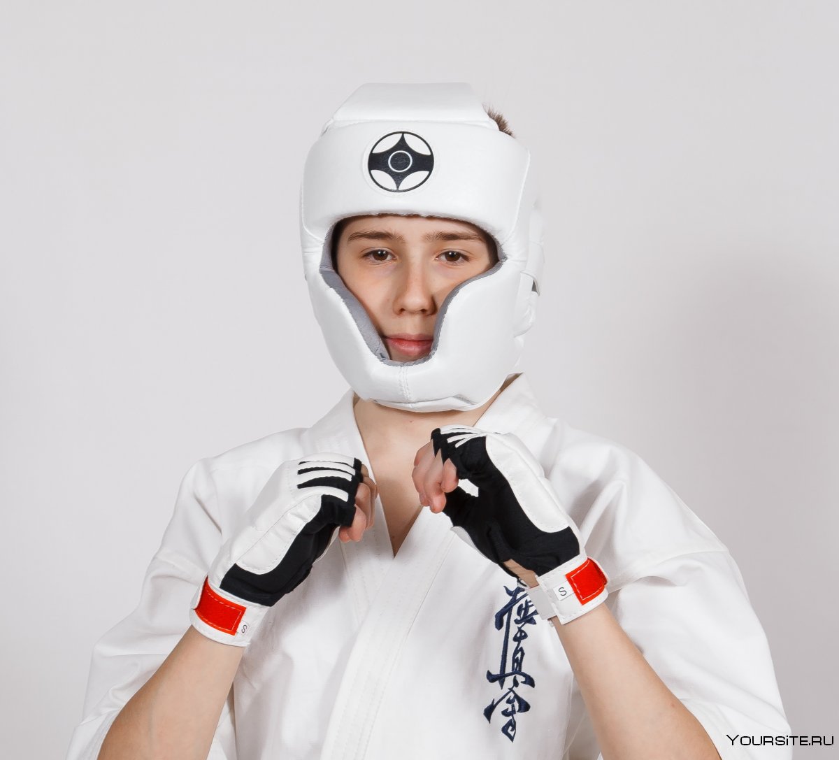 Шлем Empire Boxing для киокушинкай