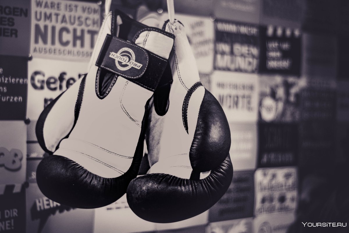 Боксерские перчатки на аватарку