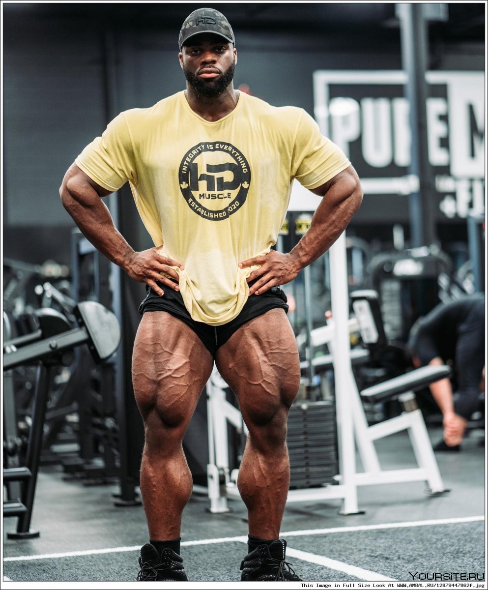 Бодибилдер со штангой