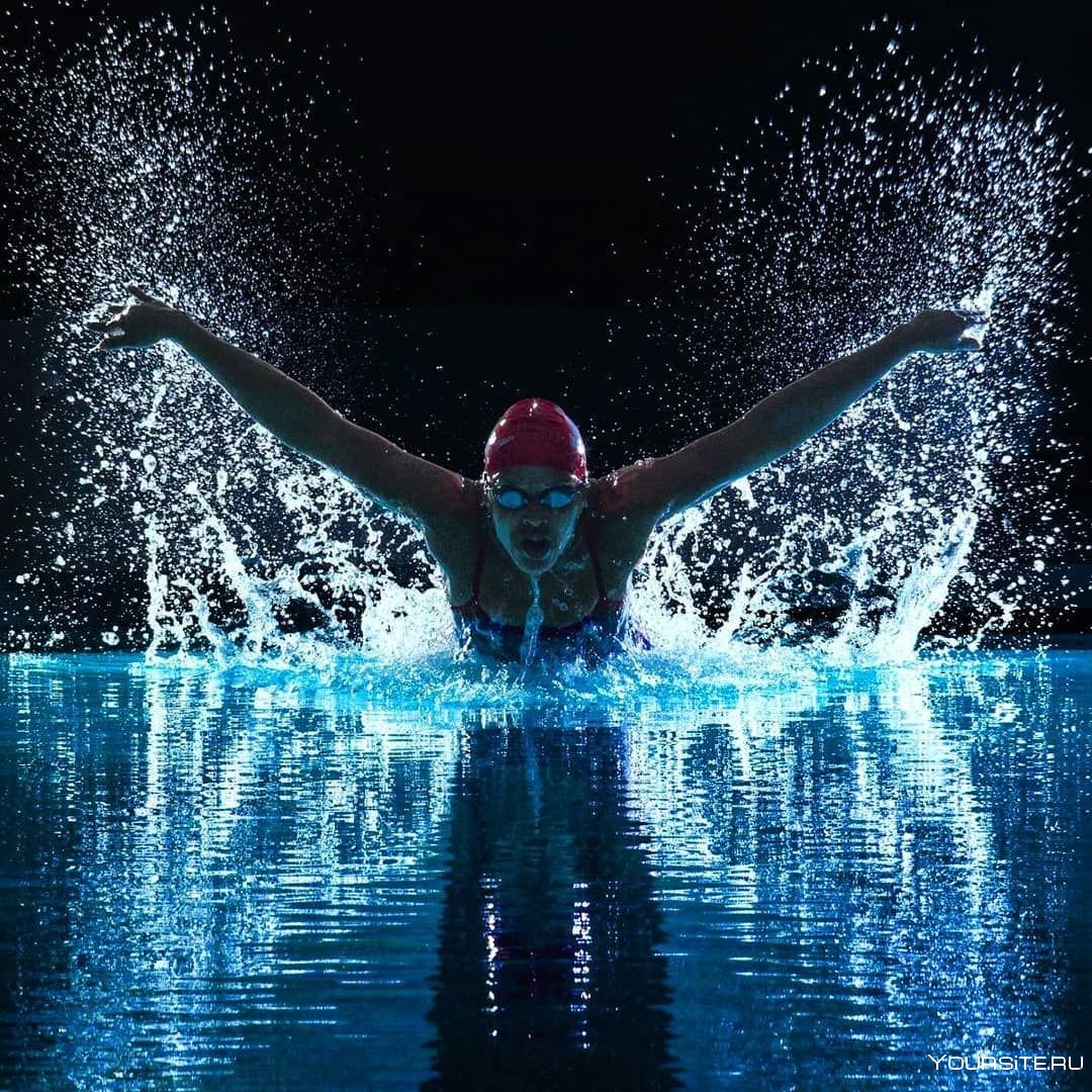 Стили плавания в бассейне для женщин