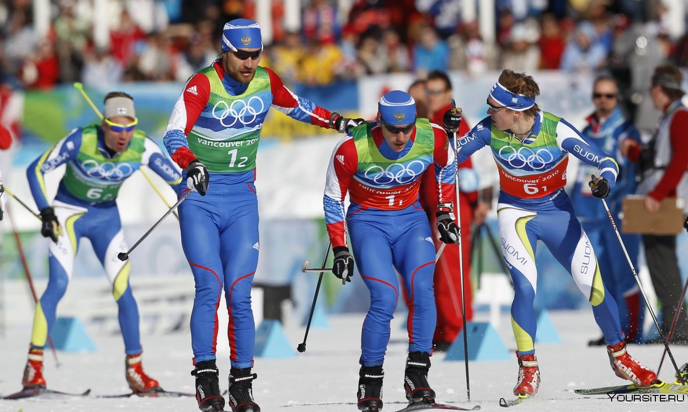 Лыжный командный спринт мужчины сегодня. Лыжные гонки старт спринт. Индивидуальный спринт лыжные гонки. Командный спринт лыжи.