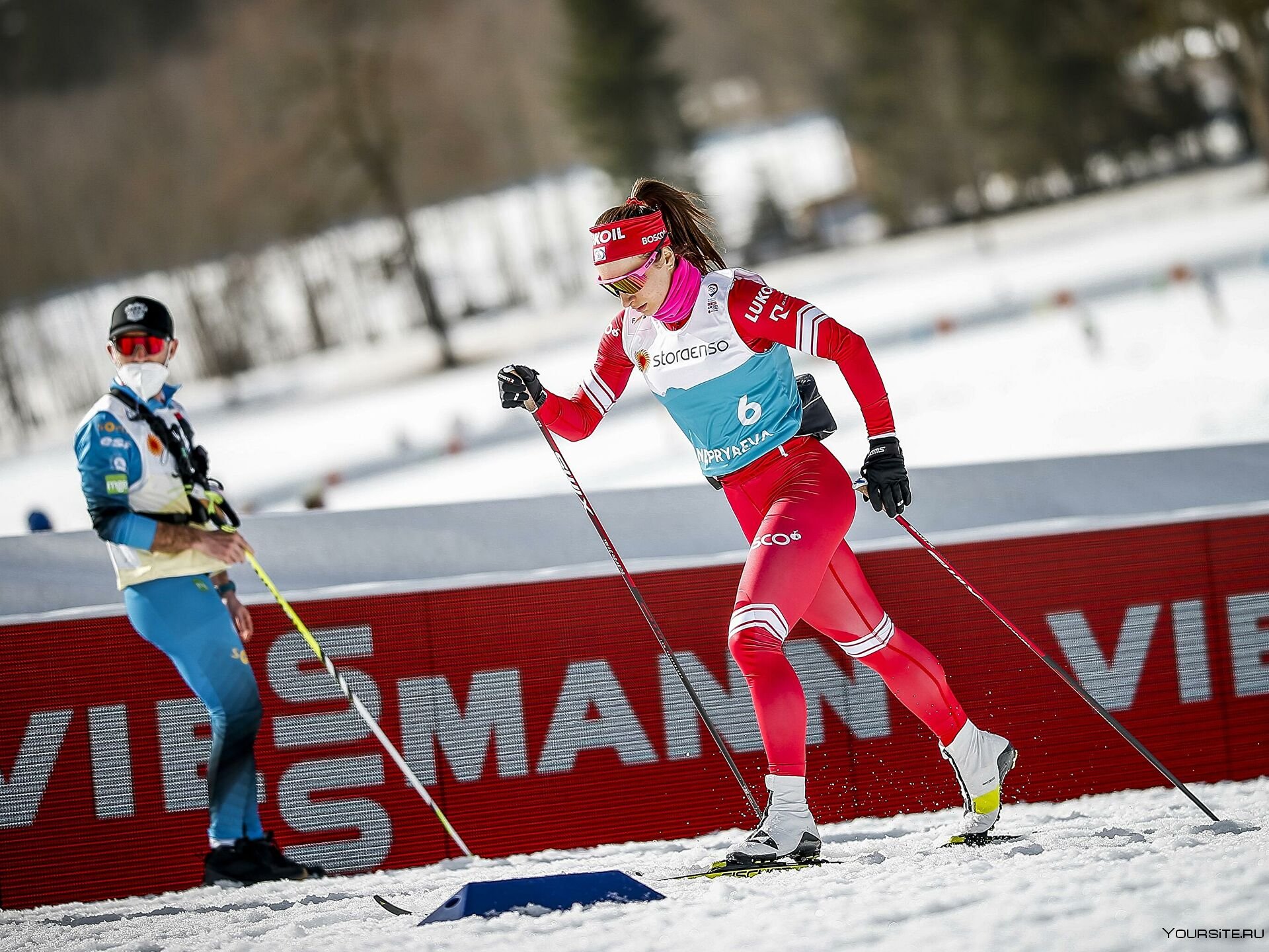 Лыжи чемпионат россии женщины спринт. Лыжные гонки Непряева.