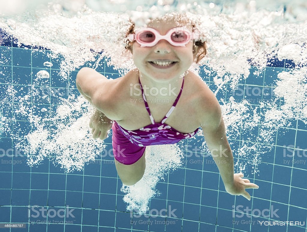 Реклама бассейна для детей