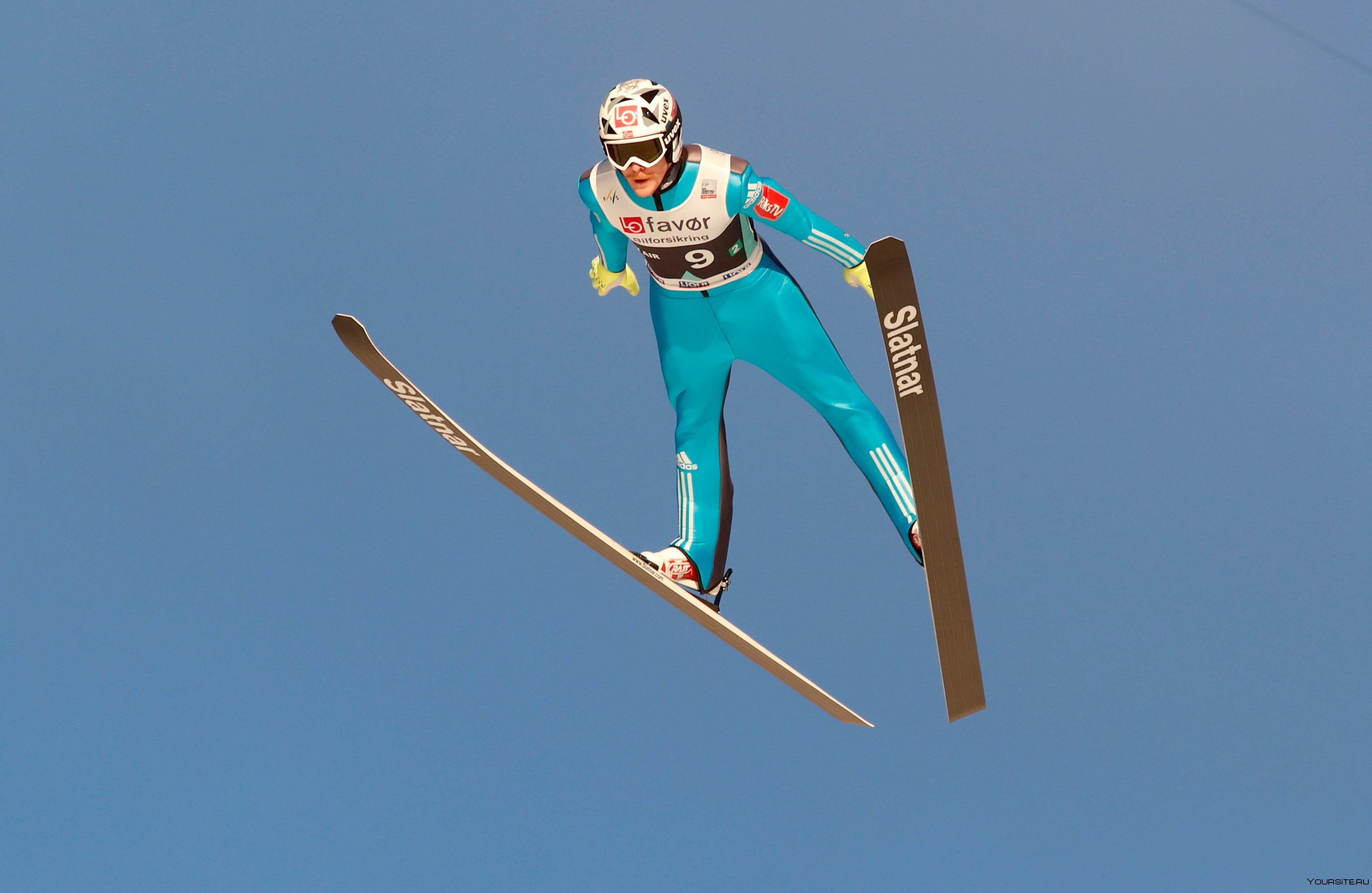 Первый прыжок с трамплина на лыжах