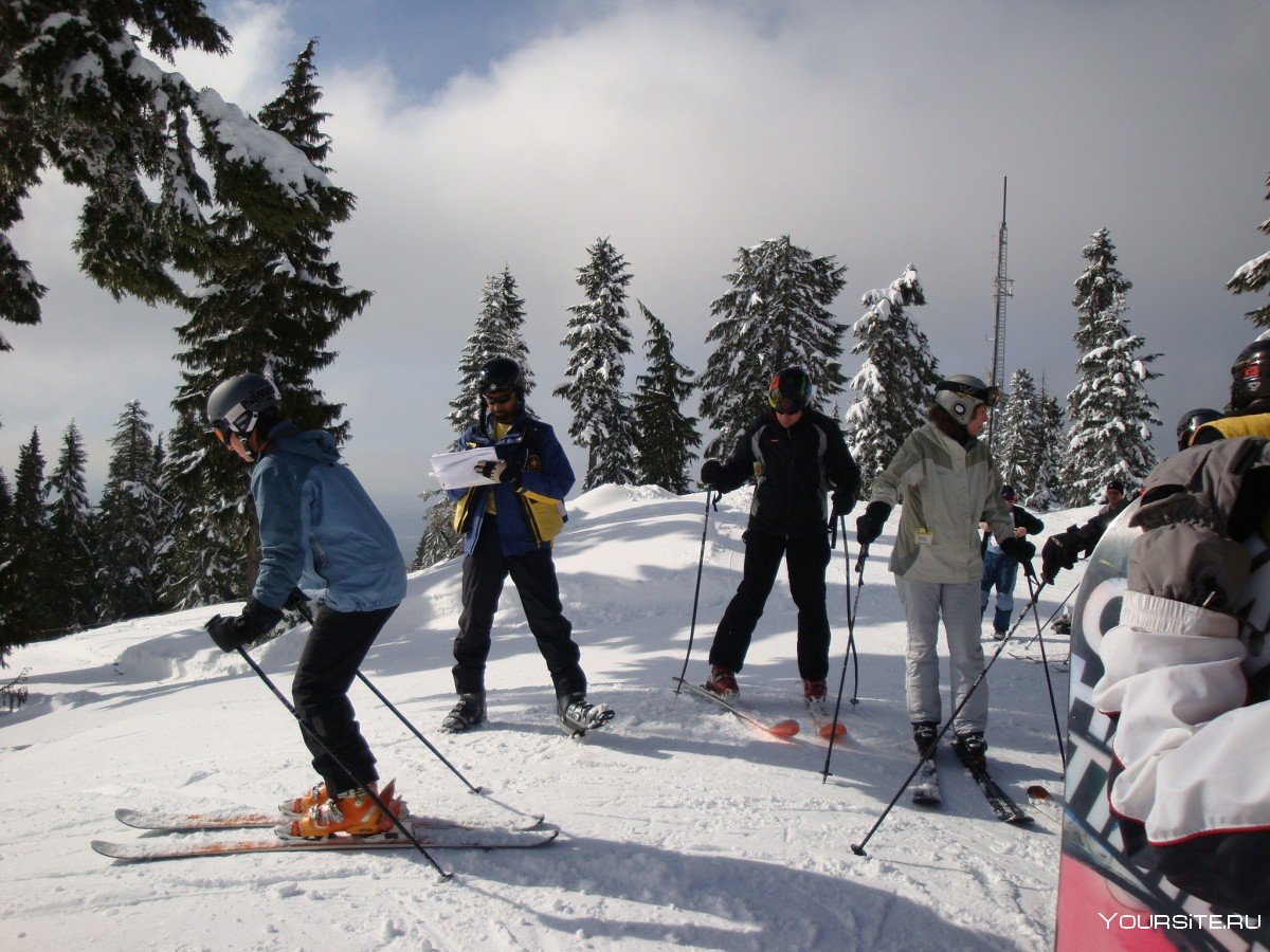 Зимние развлечения лыжи
