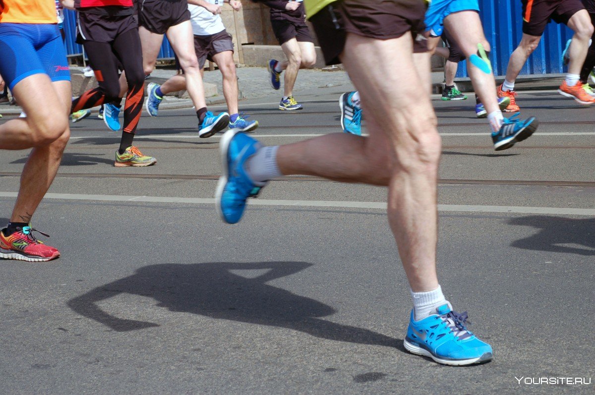 Ноги марафонцев