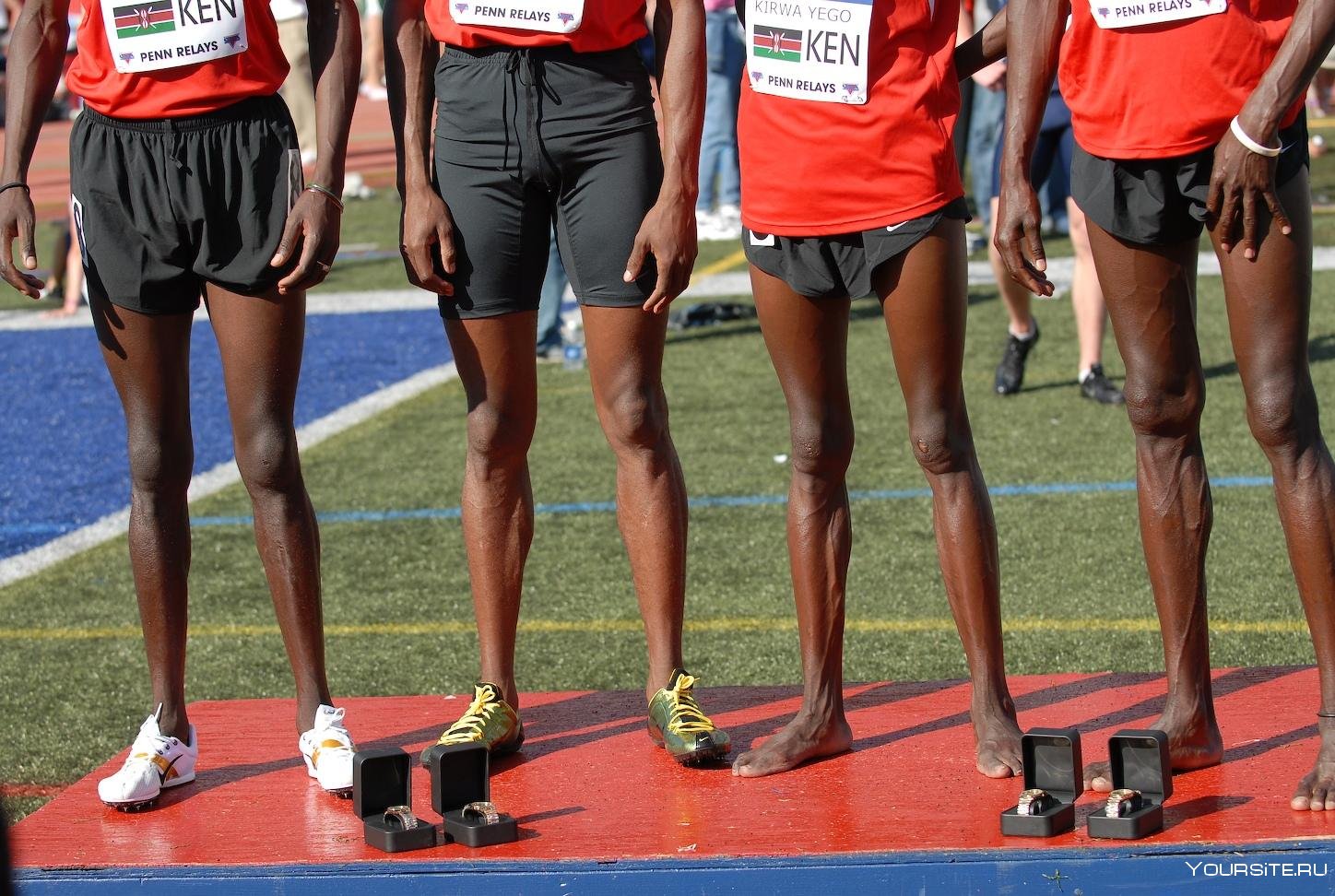 Почему у мужчин волосы на ногах. Ноги бегуна. Ноги марафонцев. Ноги легкоатлетов. Ноги спринтера и марафонца.