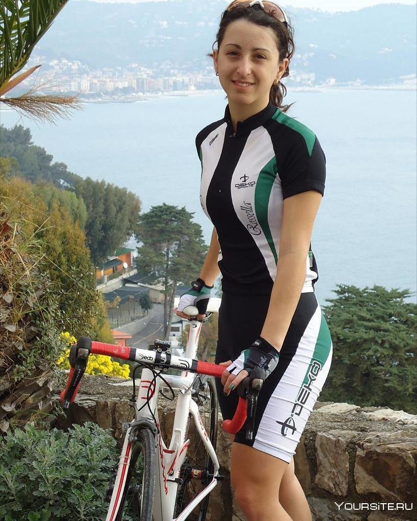 Cycling female Pro Riders
