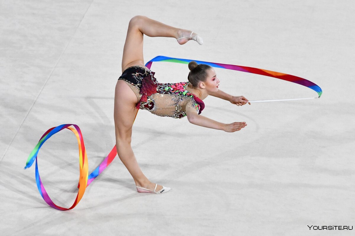 Гимнастка Дина выступление художественная гимнастика