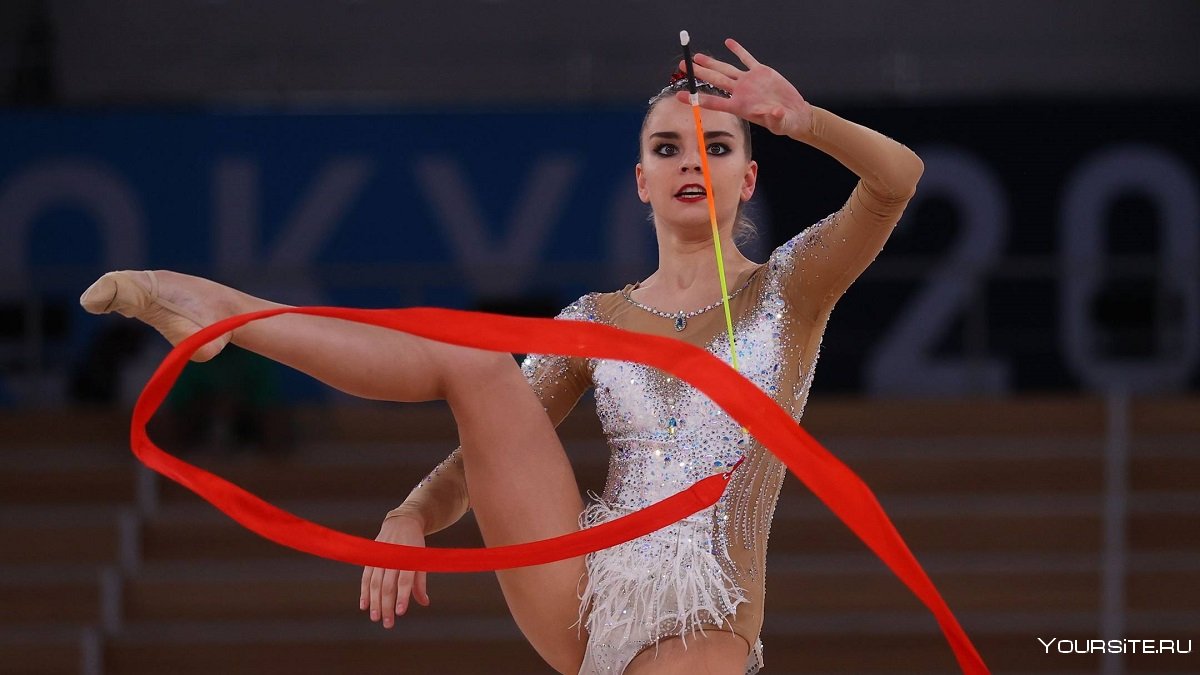 Гимнастка Дина Аверина 2021