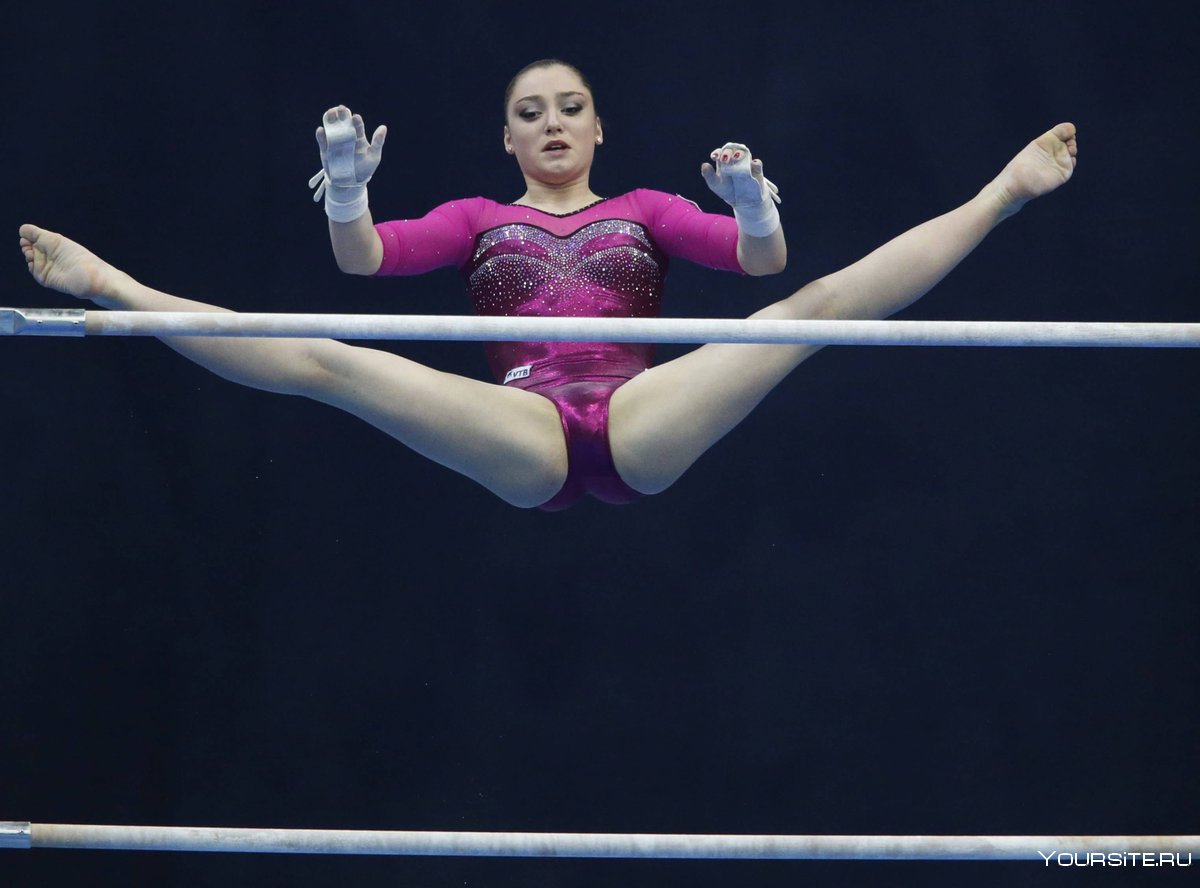 Алия Мустафина спортивная гимнастика брусья