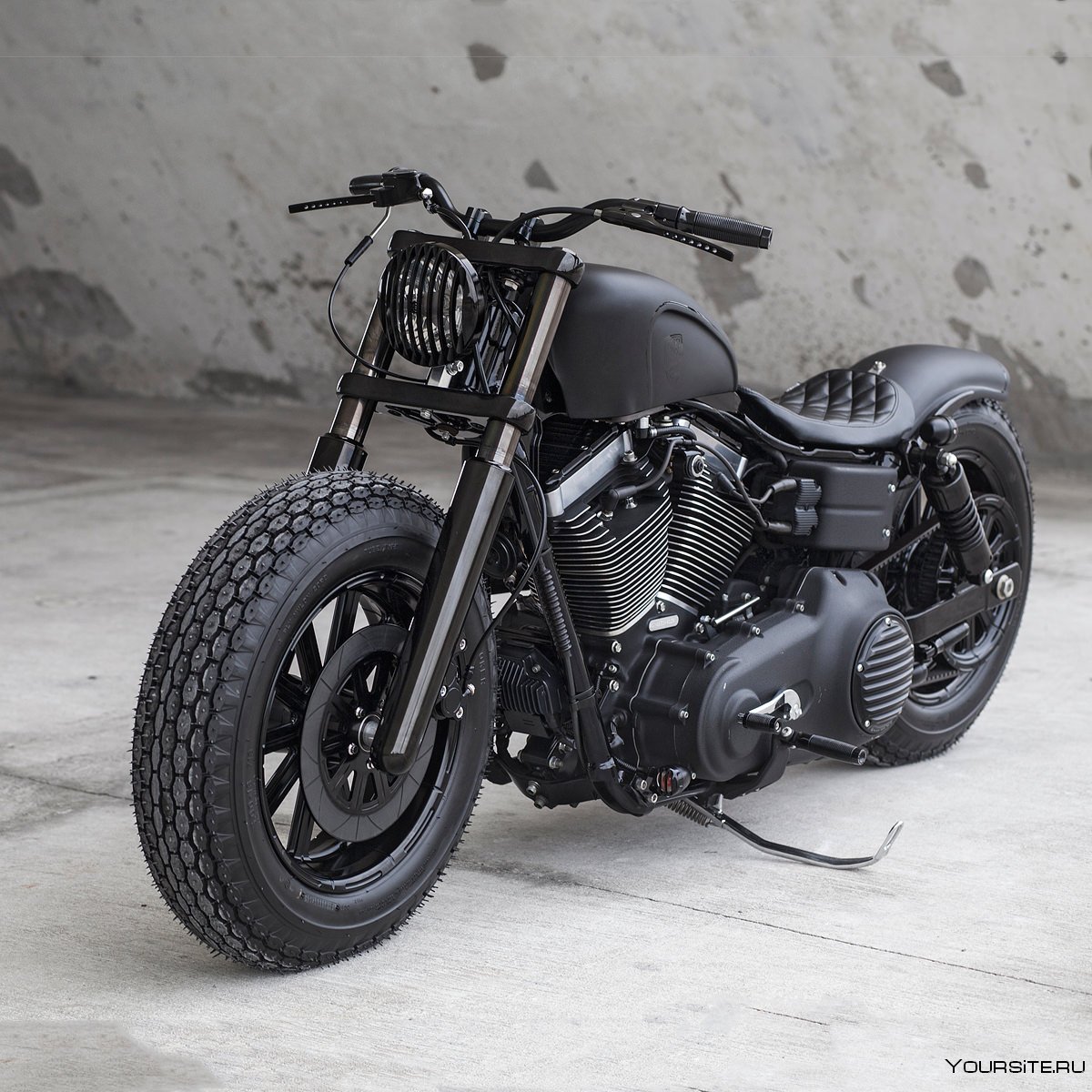 Чоппер Harley Davidson Breakout