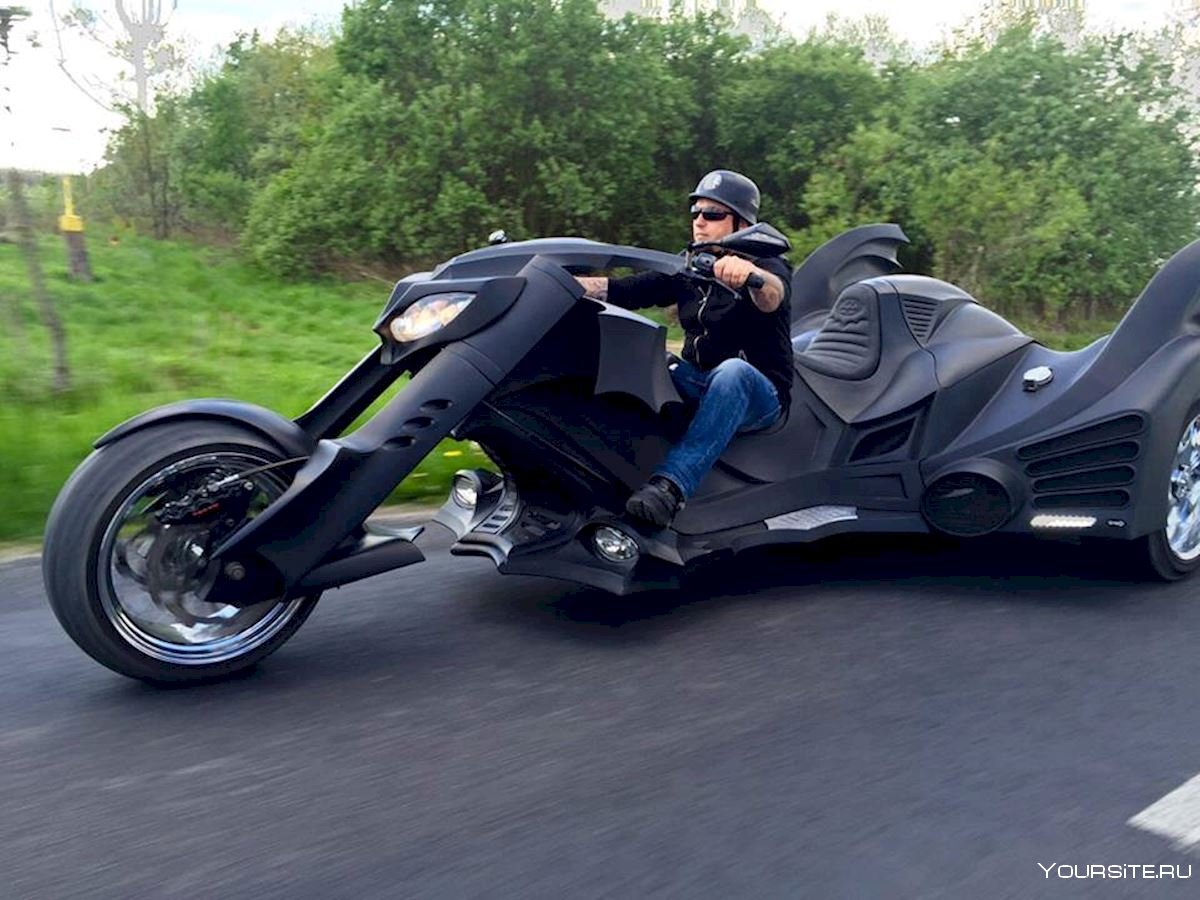 Бэтмен 2021 мотоцикл