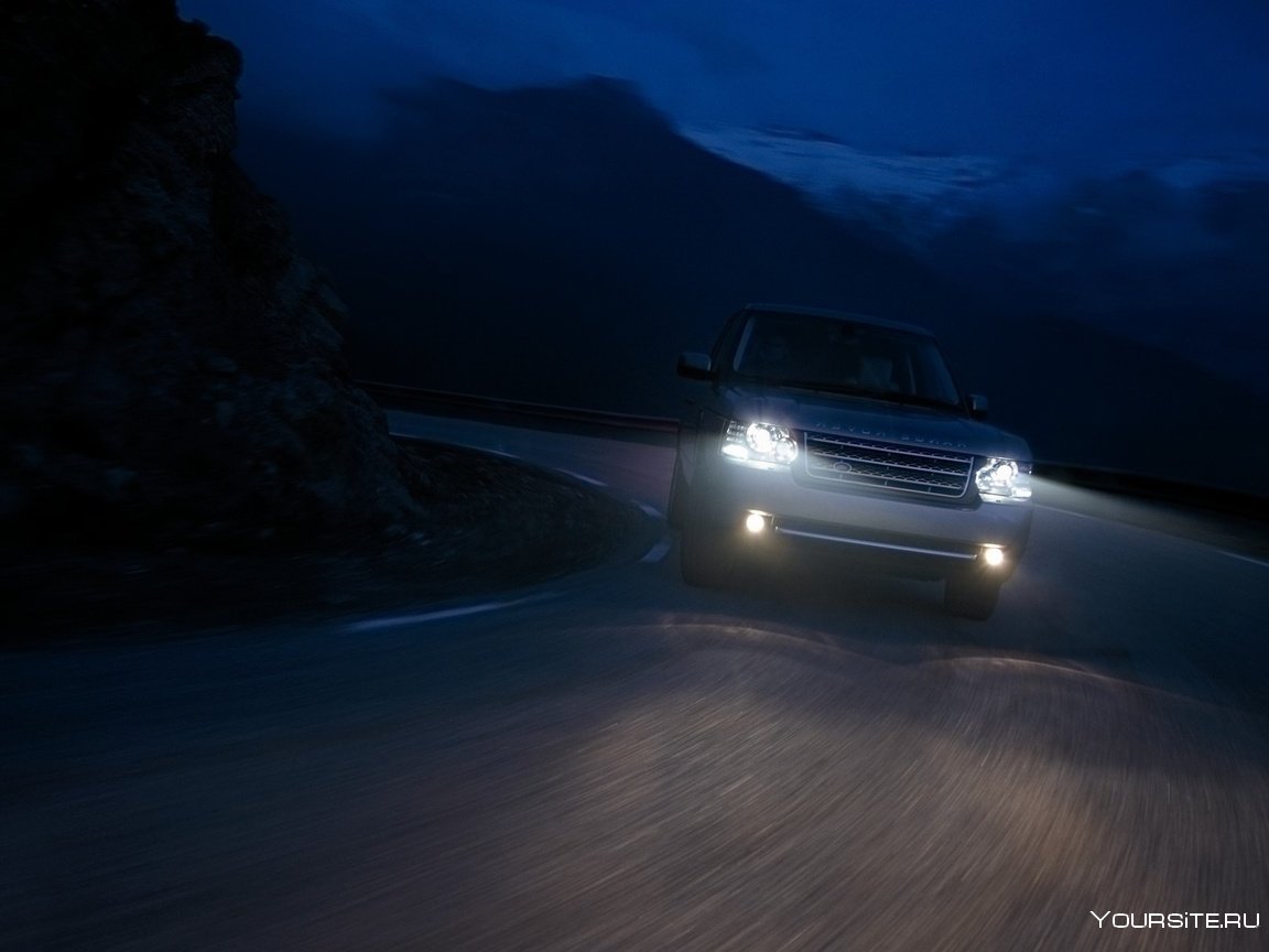 Range Rover ночь фары